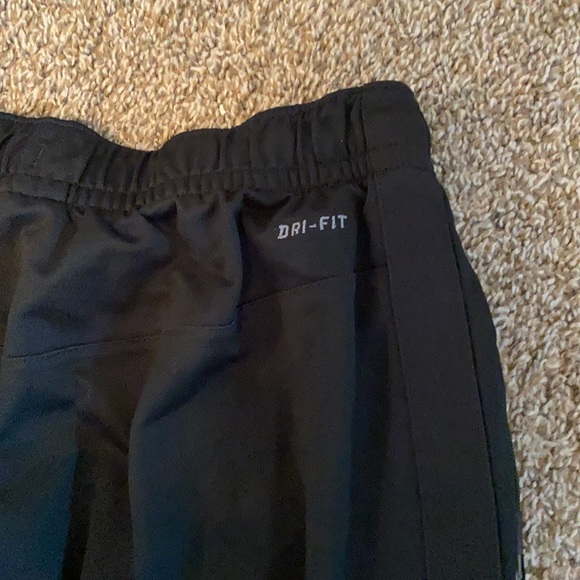 Women’s S Nike sweatpants - Picture 6 of 7